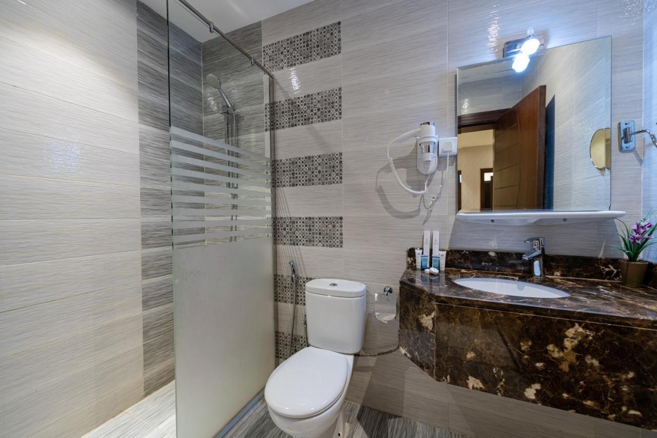 Holiday Plus - Al Nuzha Jeddah Exterior foto